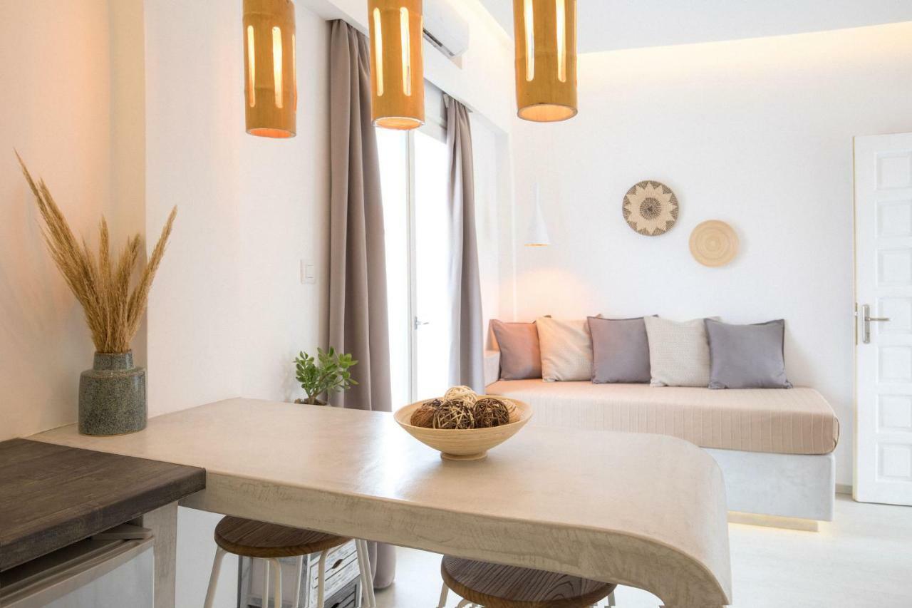 Light Blue Window Kamari Apartment Bagian luar foto