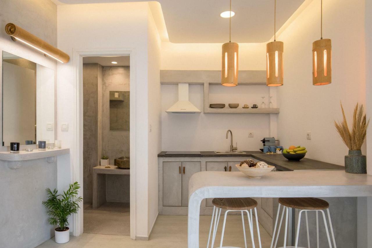 Light Blue Window Kamari Apartment Bagian luar foto